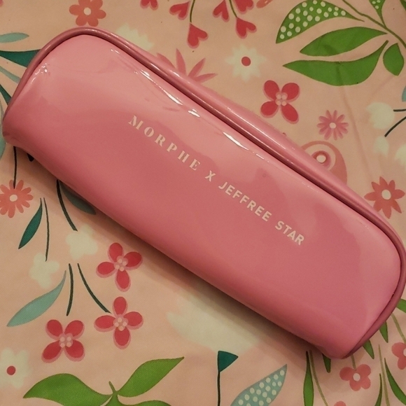 MORPHE×JEFFREE star makeup bag. - Picture 5 of 5